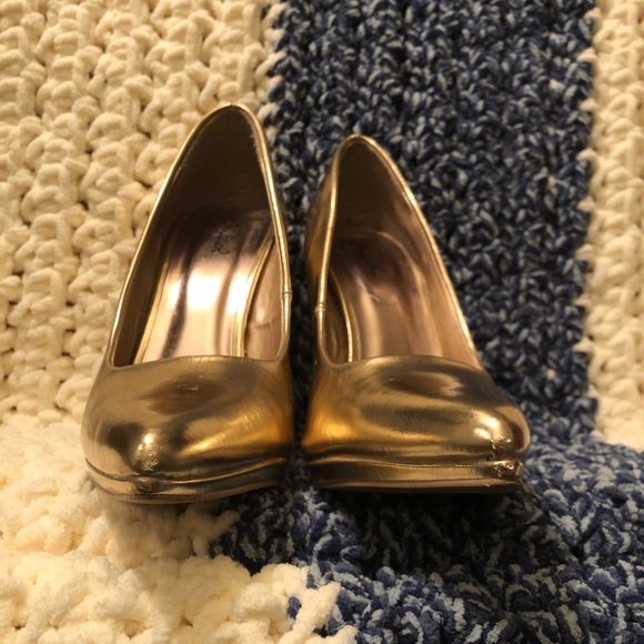 Super classy stilettos! - Picture 3 of 6